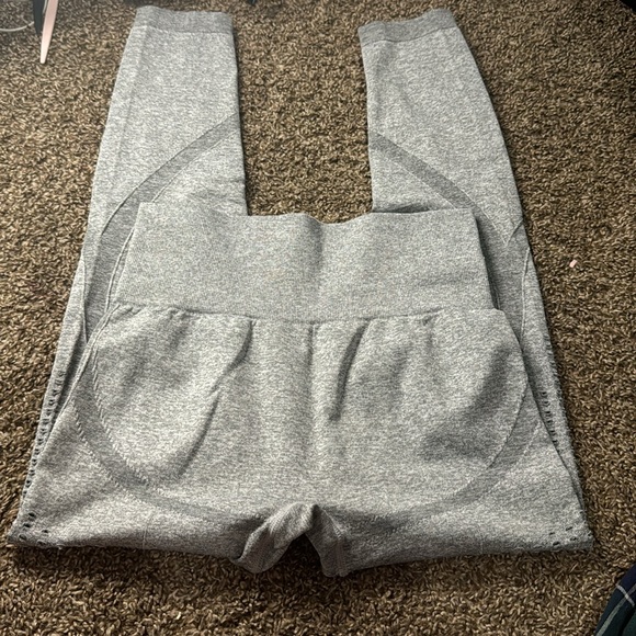 gray leggings - Picture 3 of 3